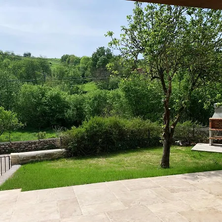 Impeccable 3-Bed House In Cangas De Onis Ferienhaus Onís